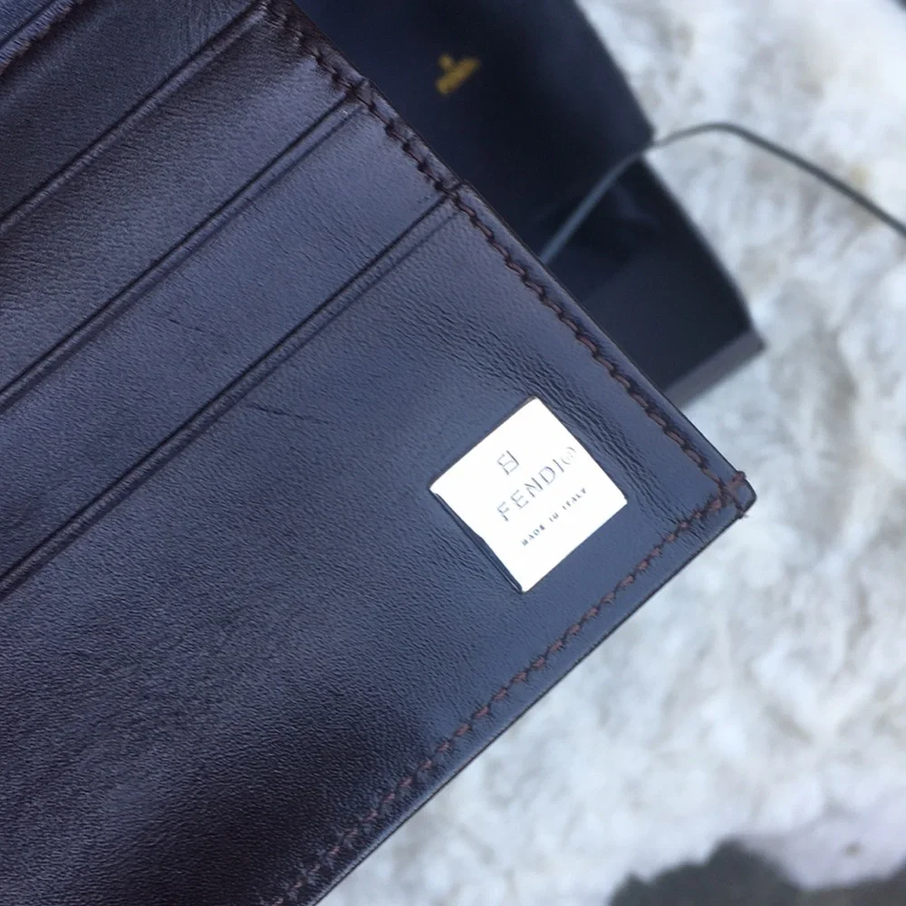 Fendi wallet - Picture 5 of 14